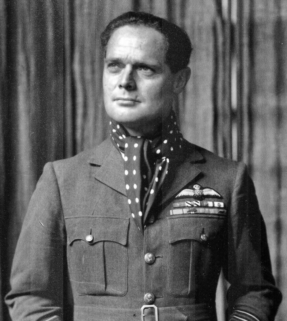 Douglas Bader profile.jpg