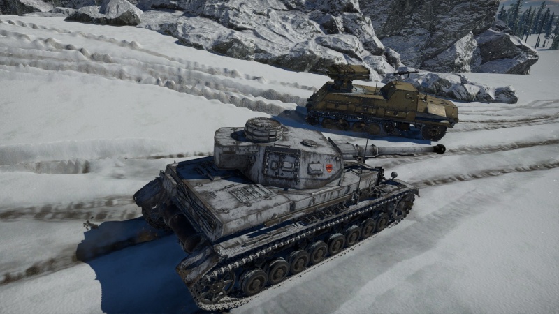 File:PZ-4 F2 alongside 15 cm Pz.W.42.jpg